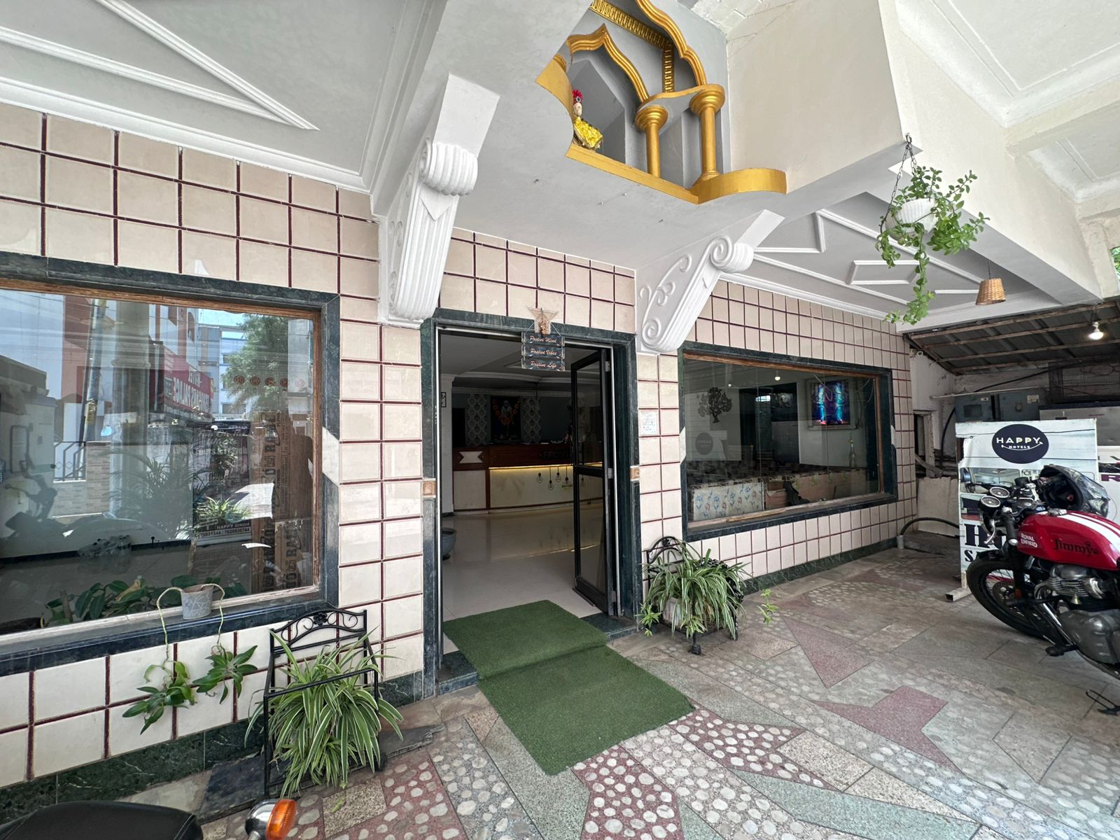 Hotel Sai Village 2